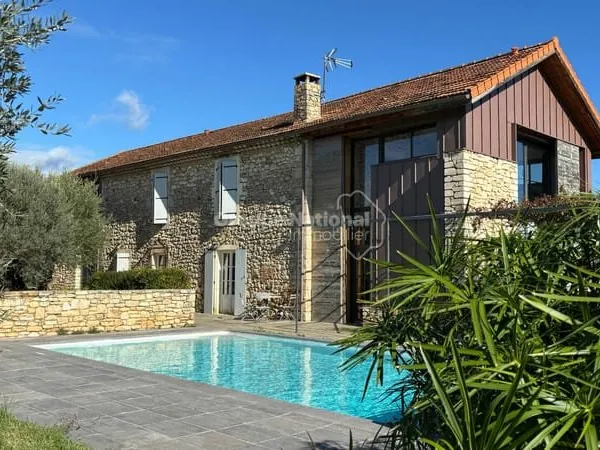 Maison contemporaine avec gites indépendants