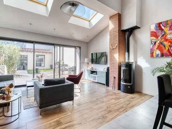 EXCLUSIVITÉ : MAISON À LA VENTE BUSCA