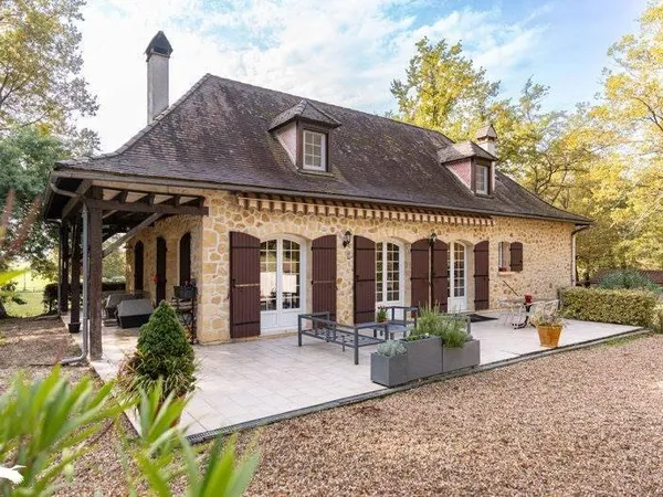 Maison 6 pièces 180 m²