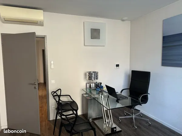 À louer salle de consultation ou bureau - Saint Seurin/Meriadeck