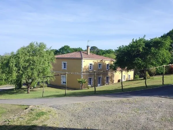 Maison 6 pièces 195 m²