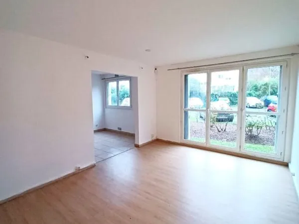 Studio - parking - Cave - Séchoir - Vitry Sur Seine - 35.2 m2
