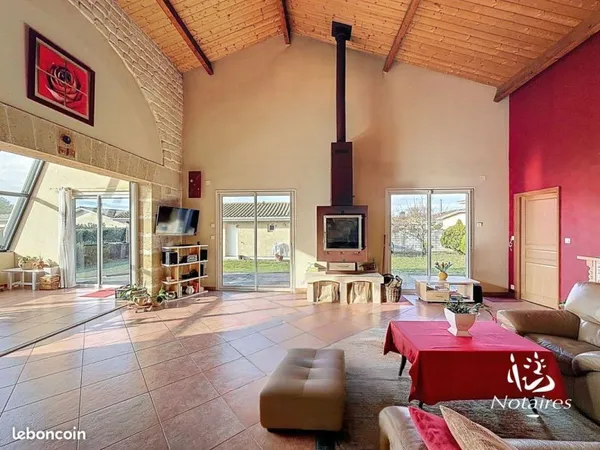 Maison 6 pièces 165 m²