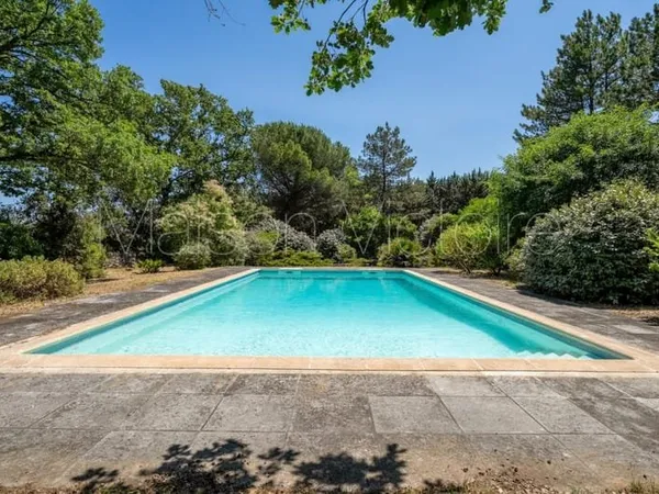 Ancienne bergerie du XVIIe siècle avec piscine