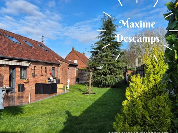 Maison individuelle en semi plain pied sur 876m2