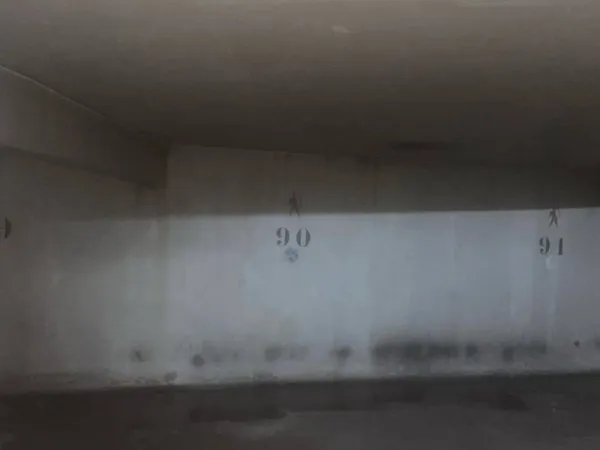 Parking 12 m²