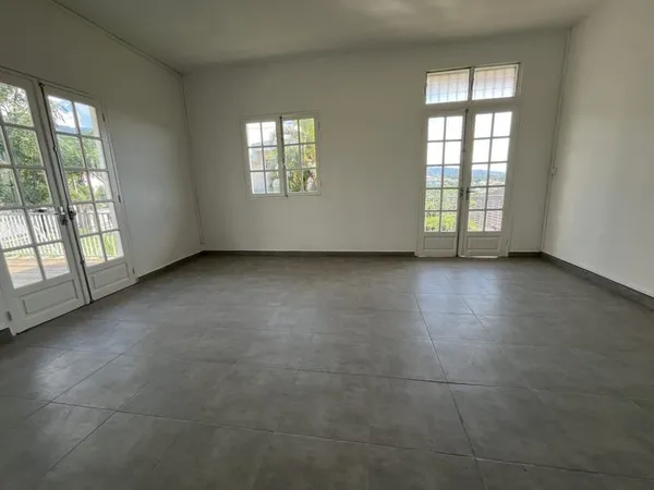 Maison individuelle rénovée à Sainte-Marie