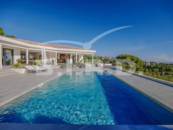 Luxueuse villa avec vue mer panoramique