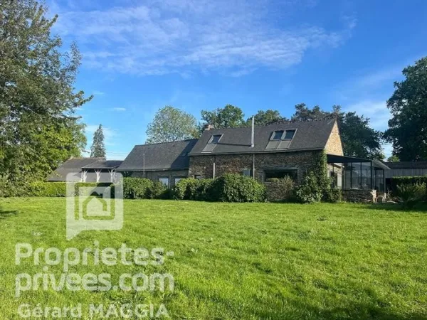 Maison 8 pièces 270 m²