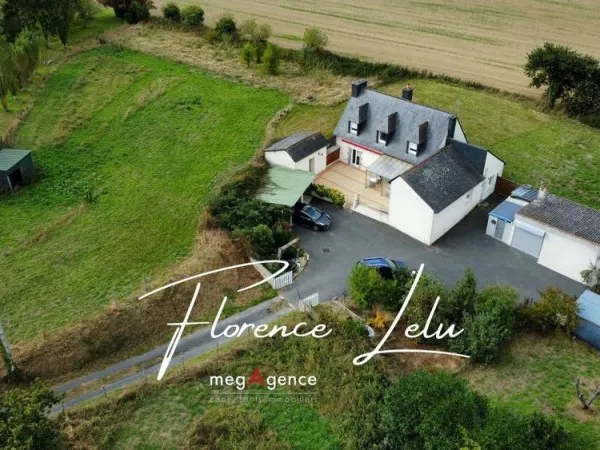 Maison familiale - 5 chambres - terrain 7000 m²