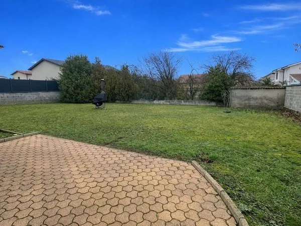 Terrain 435 m²
