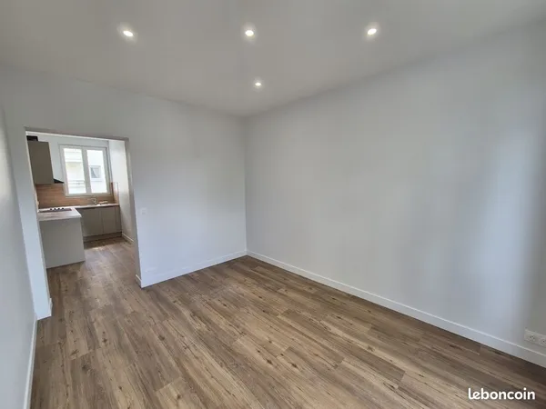 Studio neuf 22 m² - Centre-ville de Suresnes - Première location