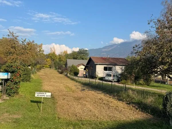 Terrain plat 670m2