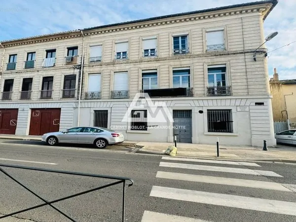 Appartement 17 pièces 492 m²