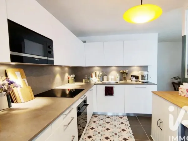 Vends T4 - 94.95m² - Courbevoie 92400