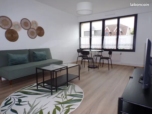 Boulevard Saly, appartement entièrement rénové à deux pas du centre ville