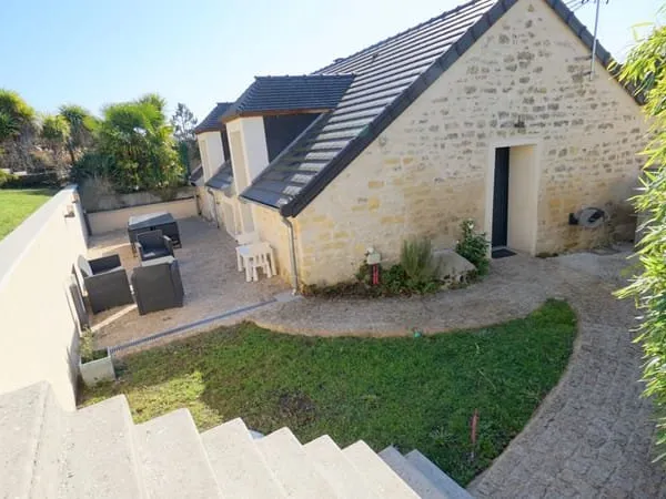 Maison Rénovée - 3 chambres - 174 m2