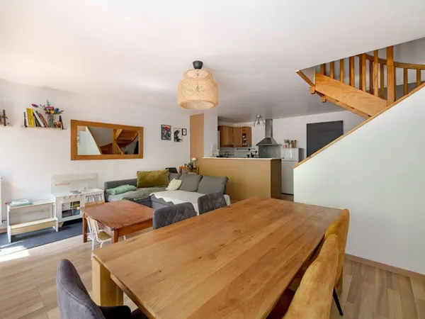 Appartement Saint Jacques De La Lande 4 pièces / 80m² / Garage / Terrasse