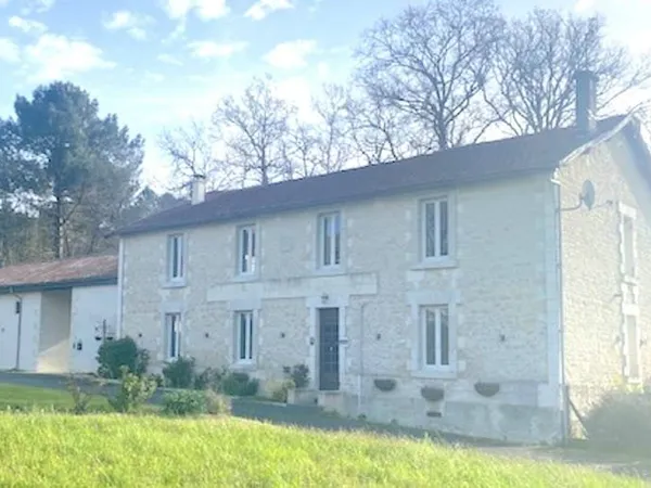 Maison 8 pièces 260 m²
