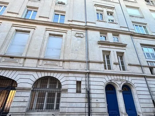 A vendre T2 de 58m2 Bordeaux Gambetta (avec possibilité parking en s/sol)