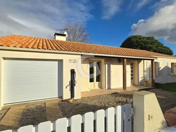 Maison - 4 Pieces - 112 M² - A Vendre - Jard Sur Mer