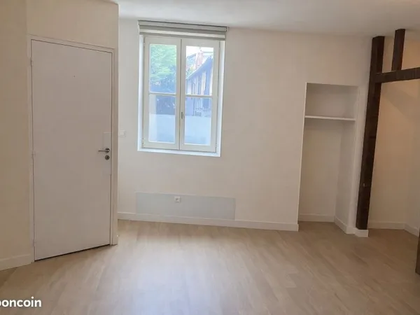 À Louer magnifique Appartement T3 centre ville