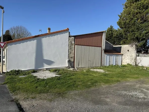 Grange en pierre à réinventer - beau potentiel d'aménagem