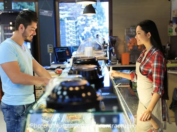 ANNECY 74000 RESTAURATION RAPIDE 42 M² 99000 eteuro;