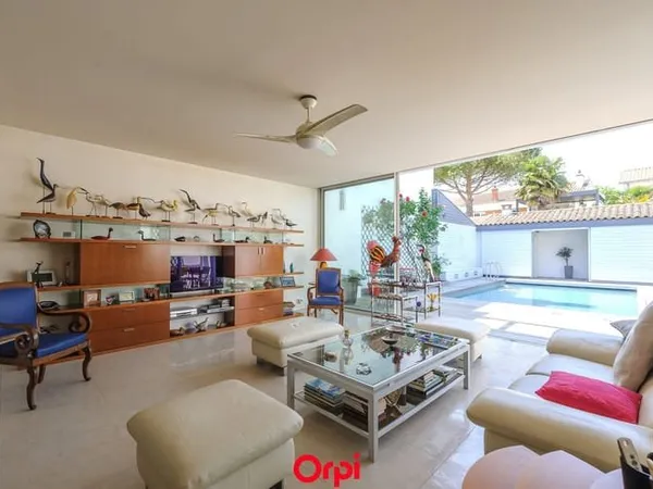 Maison 4 pièces 178 m²