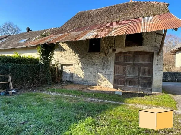 Bâtiment à rénover à Belley