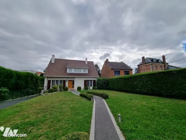 Pavillon 208 m² CAMBRAI