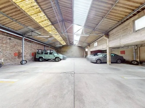 Maison 1 pièce 300 m²