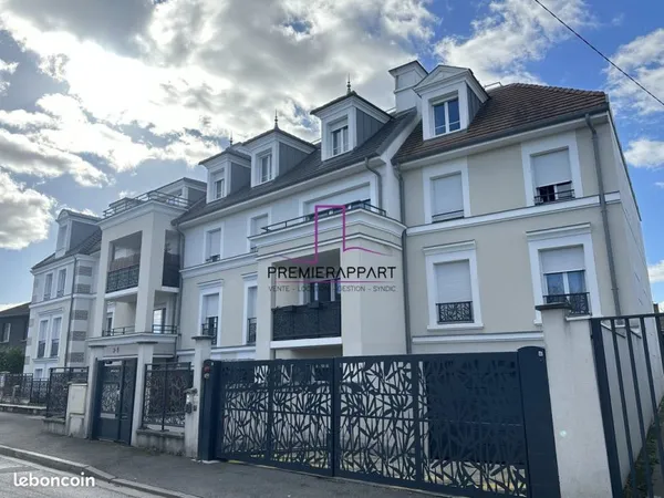 Parking/box 12 m² Houilles