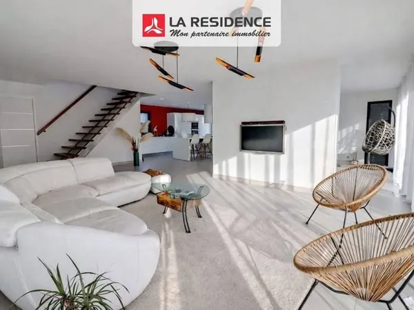 Maison 6 pièces 229 m²