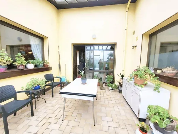 Maison 8 pièces 195 m²
