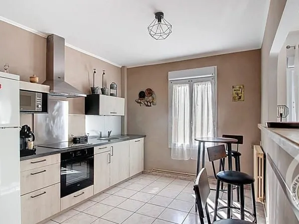 Maison 9 pièces 276 m²