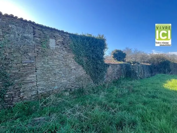 DEPENDANCE A RENOVER DIVATTE SUR LOIRE