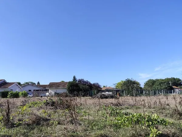 Terrain 530 m²