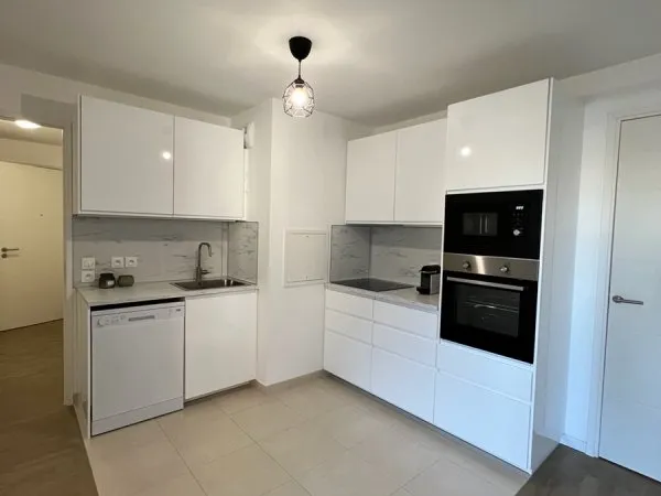 Loue appartement meublé neuf