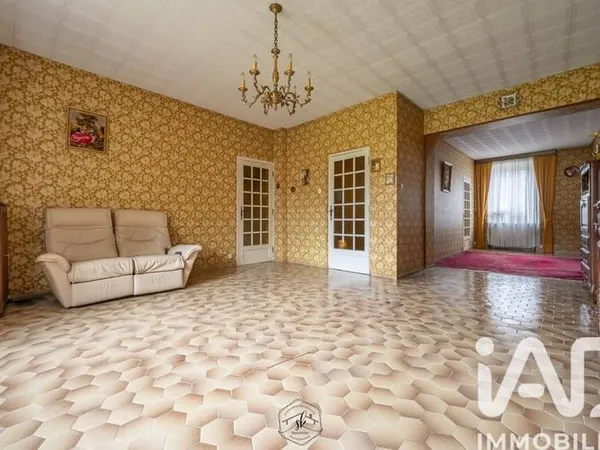 Maison 8 pièces 252 m²