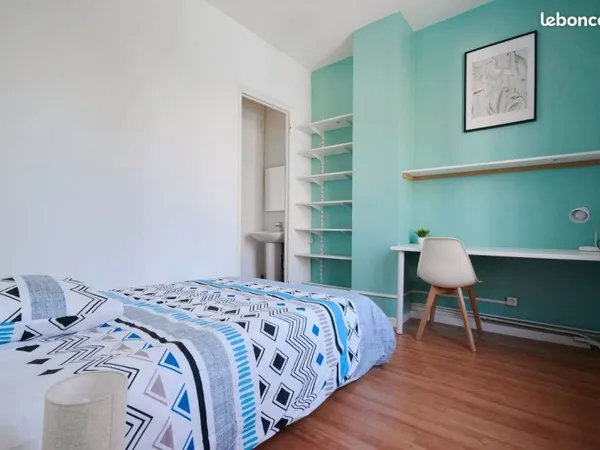 Chambre lumineuse dispo immédiate - Colocation rénovée - proche EDHEC - flexible
