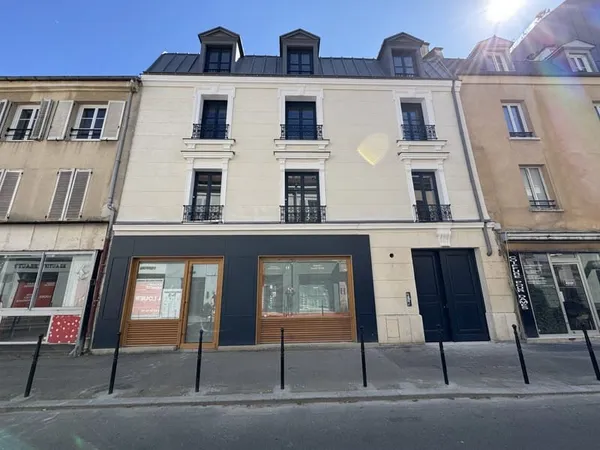 **À Vendre : murs de BOUTIQUE : Local Commercial brut de 105