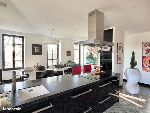 Appartement 5 pièces 164 m²