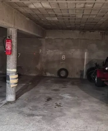 Place de parking souterraine