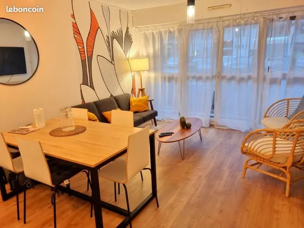 Chambre avec Salle de douche Privative en colocation dans appartement de standing Reims Centre
