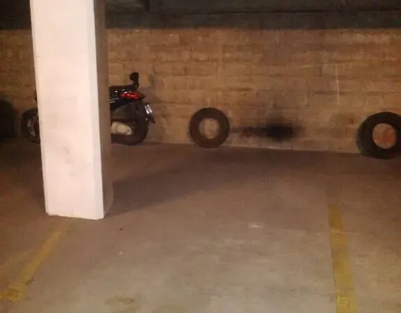 Garage/Parking