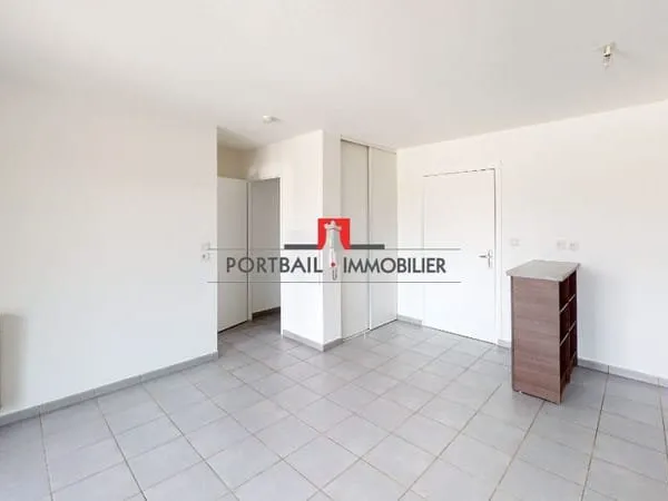 Appartement à louer Bassens