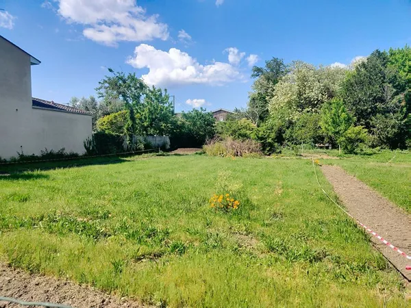 Terrain 360 m²