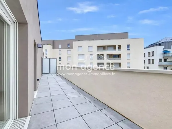 Rouen Rive Gauche - T2 récent - Dernier étage - Grande terrasse plein sud - DPE B - Garantie décenna
