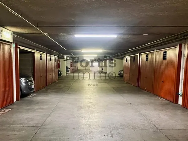 PARIS 3 - ST-MARTIN/QUARTIER DE L'HORLOGE- PLACE DE PARKING